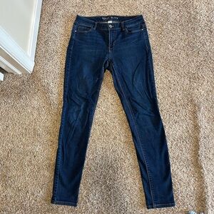 White House Black Market Women Skinny Jeans in Dark Indigo